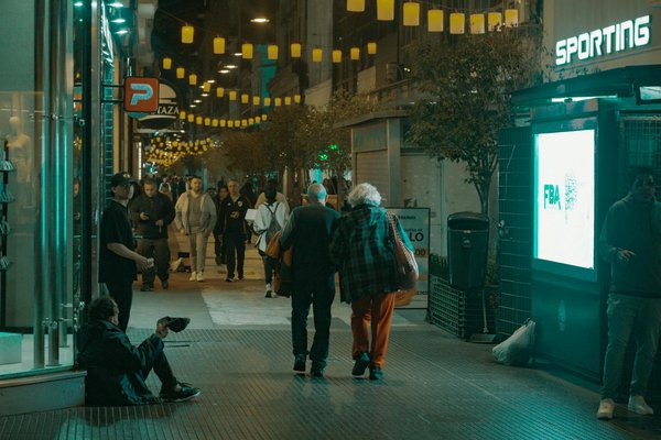 Comment organiser une exposition éblouissante de sculptures sur glace en environnement contrôlé : votre guide pratique