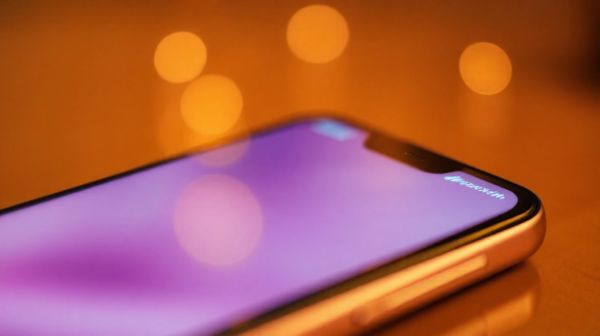 Téléphone rose : 5 raisons d'opter pour des échanges privés